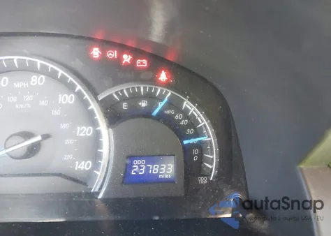 2014 Toyota Camry Xle z USA, uszkodzony, nr VIN 4T4BF1FK2ER344825